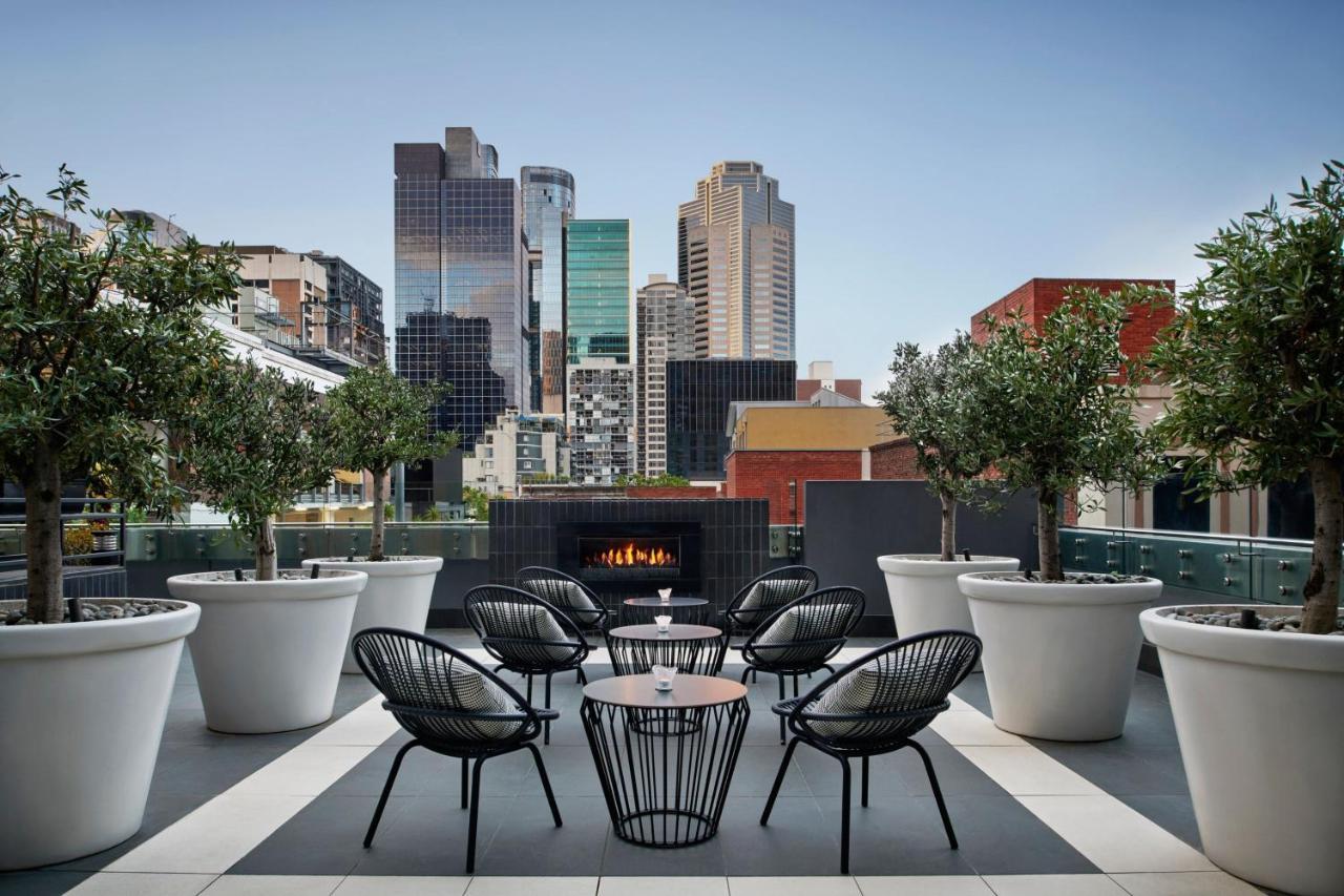 Sheraton Melbourne Hotel Kültér fotó The rooftop bar at the Hotel