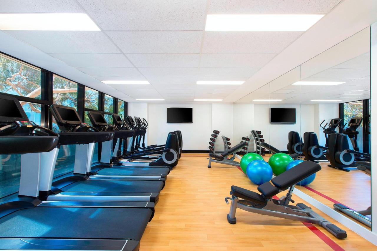 Sheraton Melbourne Hotel Kültér fotó The Westin Los Angeles Airport Fitness Center