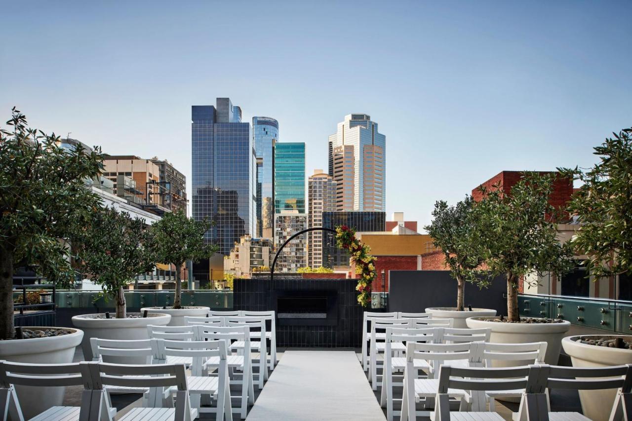 Sheraton Melbourne Hotel Kültér fotó The rooftop cinema at the Emporium shopping centre